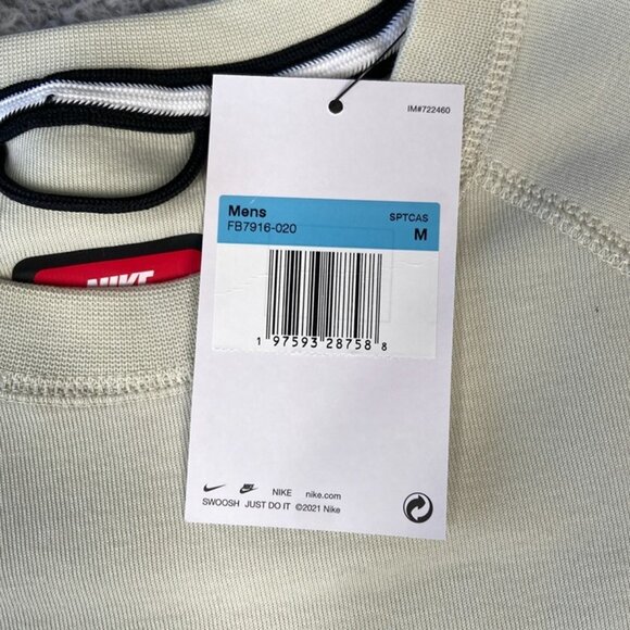 Nike Sportswear Tech Fleece Crewneck Size Medium Men Cream Black FB7916-020 - Picture 6 of 6